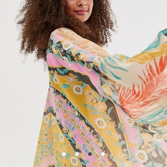 SOLD Free People Leonora Kimono - Picture 2 of 13